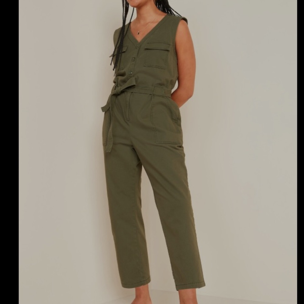 Sleeveless Canvas Tie-Belt Utility Jumpsuit